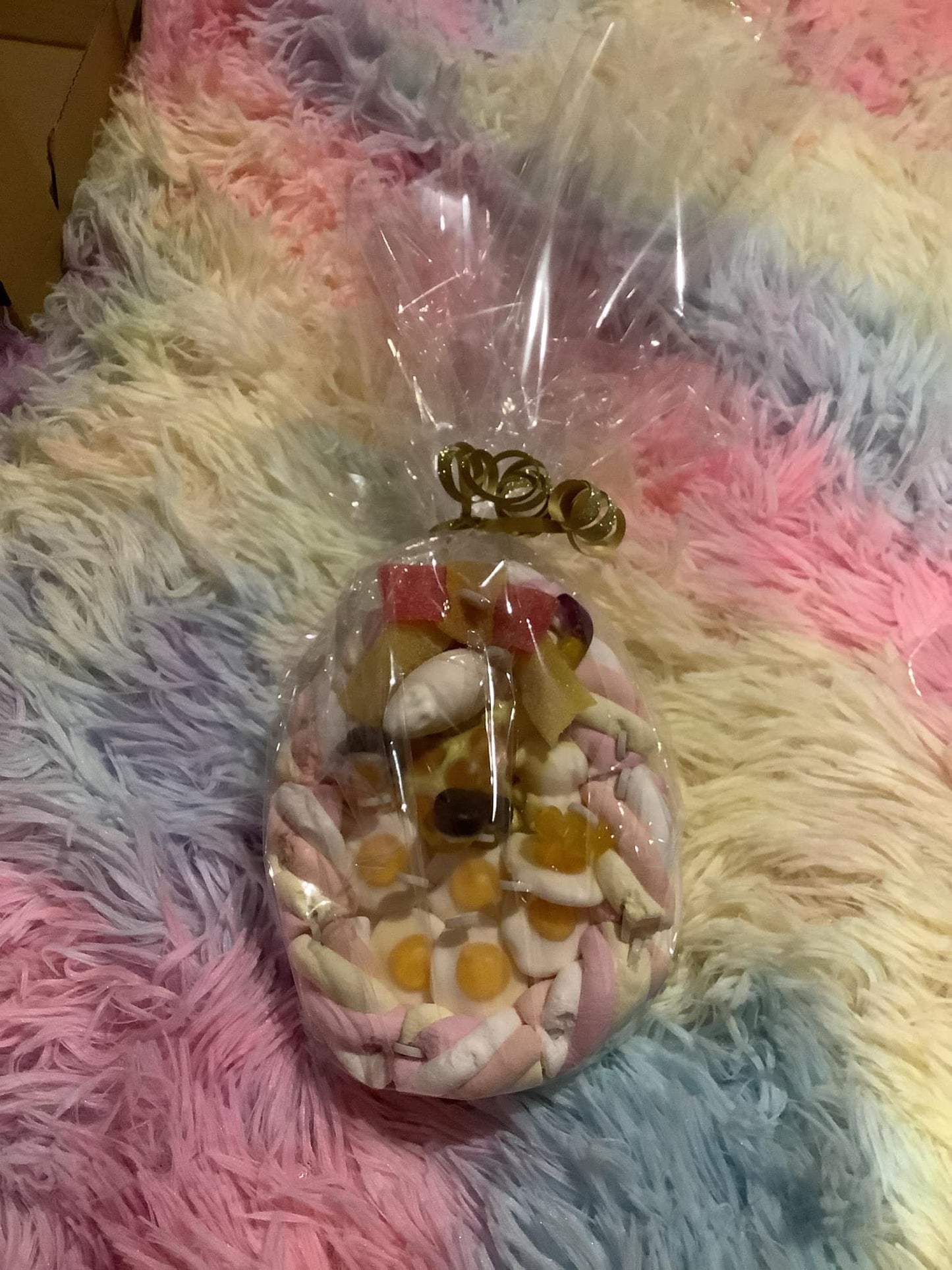 Gâteau de bonbons œufs de pâques